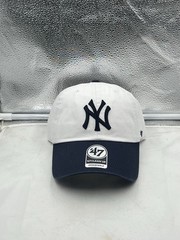 New York Yankees MLB &rsquo;47 Brand White Two Tone Clean Up Adjustable Hat