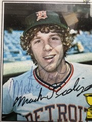 1977 Topps Mark Fidrych Detroit Tigers Rookie Card RC Autograph PSA 8 Card 4