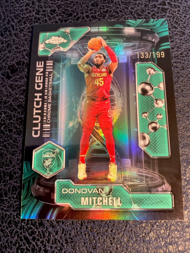 2025-26 Topps Chrome – Clutch Gene Donovan Mitchell #CG-10 Aqua Refractor /199