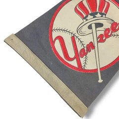 Vintage 1940s New York Yankees Pennant Wool/Felt 26&Prime; – Great Print!