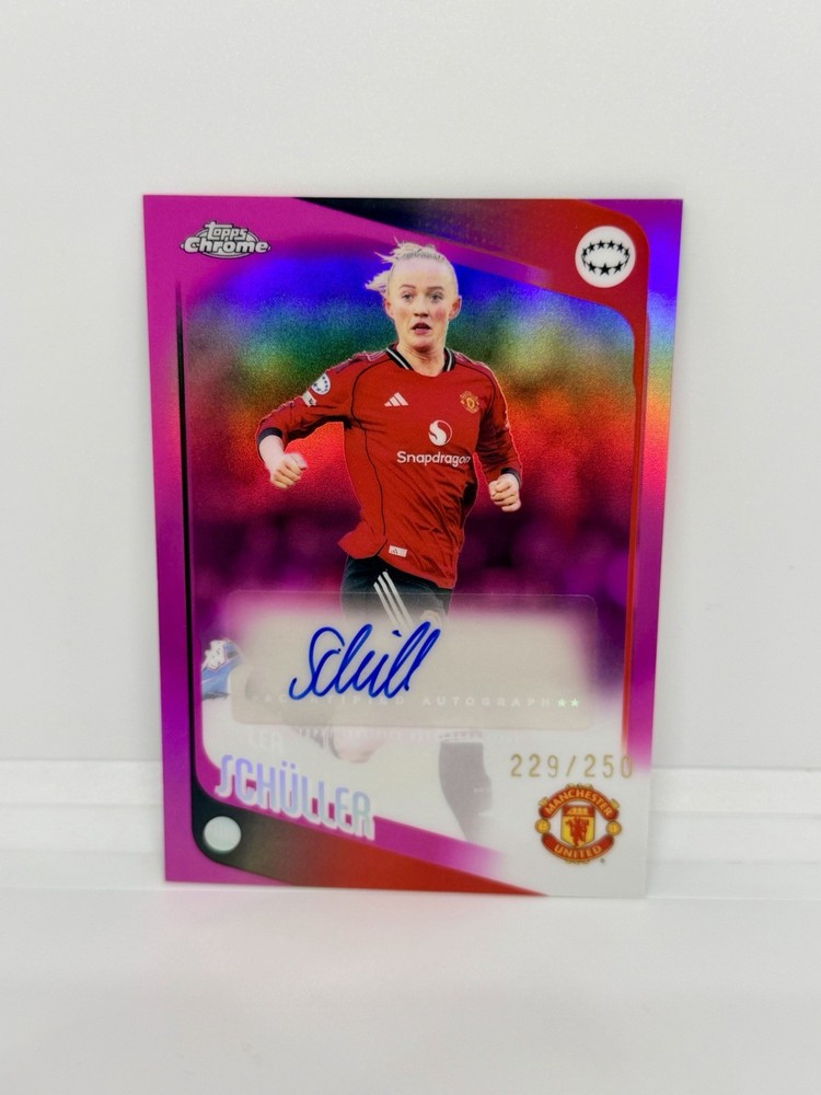 LEA SCHULLER 2025-26 Topps Chrome Womens UEFA Pink Refractor Auto /250 Man U