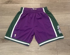 Mitchell & Ness Milwaukee Bucks Mens XL Hardwood Classics Swingman Shorts