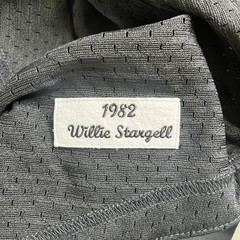 Mitchell & Ness Pirates Willie Stargell #8 1982 Jersey 52 (2XL) Cooperstown