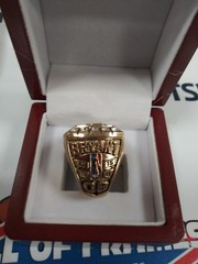 2000 LA LAKERS NBA REPLICA CHAMPIONSHIP RING IN BOX – KOBE