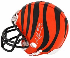 Chris Henry Signed Bengals Riddell VSR4 Mini Helmet – (Silver) – (SCHWARTZ COA)