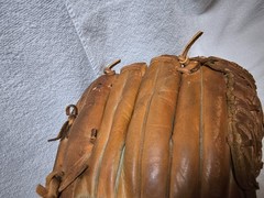 Spalding Baseball Glove Carl Yastrzemski 42-3421 Triple Crown Mitt RHT VTG 4