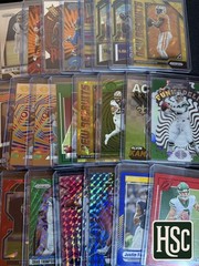 Football NFL – 100 Card Lot – Rookies, Parallels, Memorabilia, Autos, Numbered