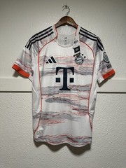 Adidas FC Bayern Munich 2025/2026 Authentic Away Jersey White Size M JJ2145