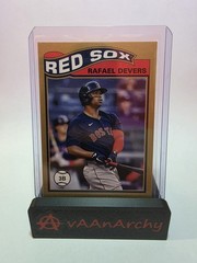 2021 Topps UK Edition – 1978-79 Redux Rafael Devers #SR-5 Gold /25