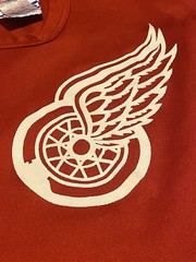 Bob Probert 1980s Detroit Red Wings Hockey Jersey CCM Cosby Size Large Flaws