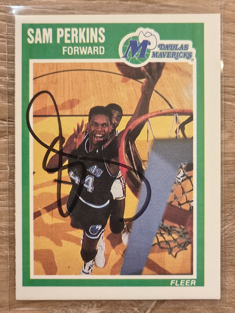 SIGNED Sam Perkins 1989-90 Fleer #36 Autographed NBA Card UNC Mavs Lakers Sonics