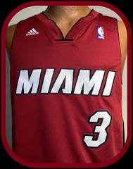 MIAMI HEAT VINTAGE DWAYNE WADE ADIDAS STITCHED REPLICA JERSEY ADULT SMALL + 2 IN