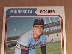 1974 Topps – Bert Blyleven #98 EX Good Centering