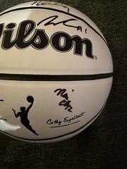 2026 Minnesota Lynx Signed Team Ball. 10 Autographs!