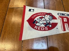 Vintage 1970s CINCINNATI REDS Original MLB Baseball 30X12 Full Size Pennant Flag