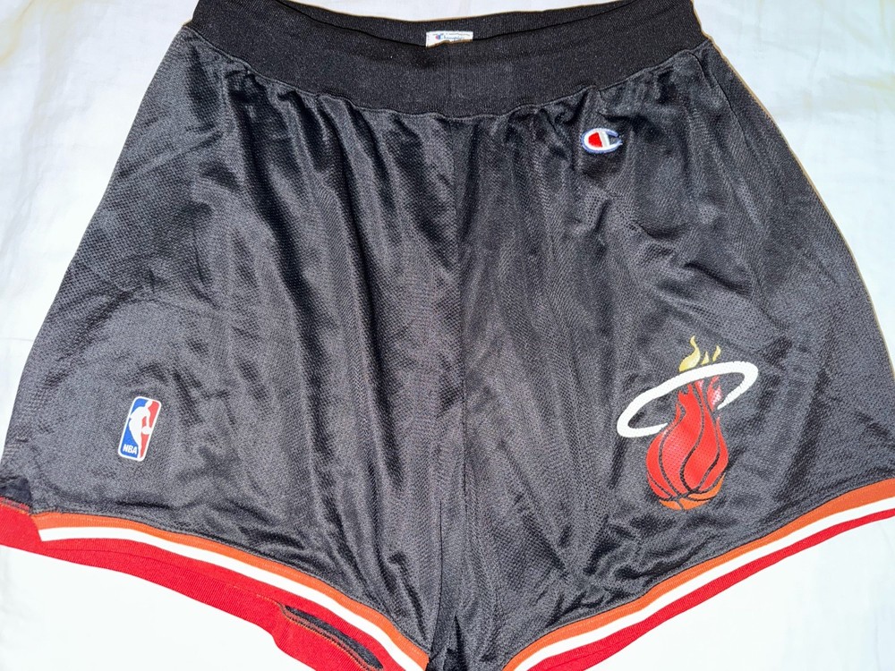 Vintage Champion 1990s NBA Miami Heat Basketball Shorts Size XL