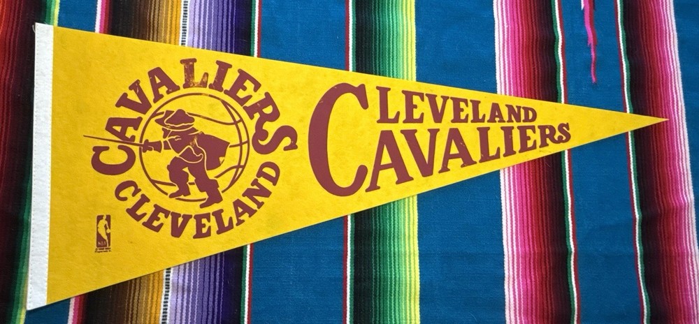 NBA Cleveland Cavaliers Vintage Circa 70&rsquo;s Team Logo Basketball Pennant