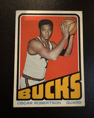 Topps 1972-73 Topps Oscar Robertson Milwaukee Bucks #25 Basketball Card