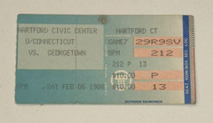 Uconn Huskies Georgetown Hoyas Basketball NCAA Ticket Stub 2/6/88 Cliff Robinson