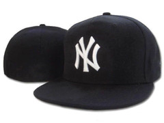 NEW 2024 New York Yankees Fitted hat, Black with White Logo , Different sizes