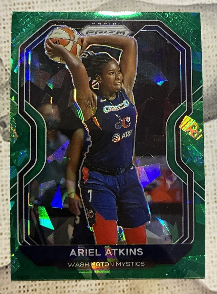 2021 Panini Prizm WNBA Ariel Atkins #33 Green Ice Prizm
