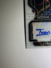 2022 Panini Prizm – Rookie Autographs Ivan Castillo #RA-IC White Wave Prizm /50