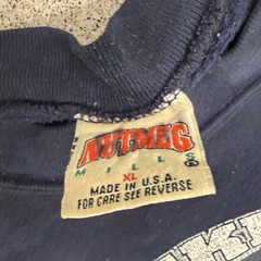 Vintage UConn Huskies Nutmeg crewneck Size XL