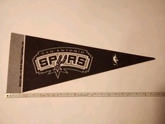 SAN ANTONIO SPURS BASKETBALL LOGO 9 INCHES ANTENNA BANNER GREAT FOR COLLECTION!