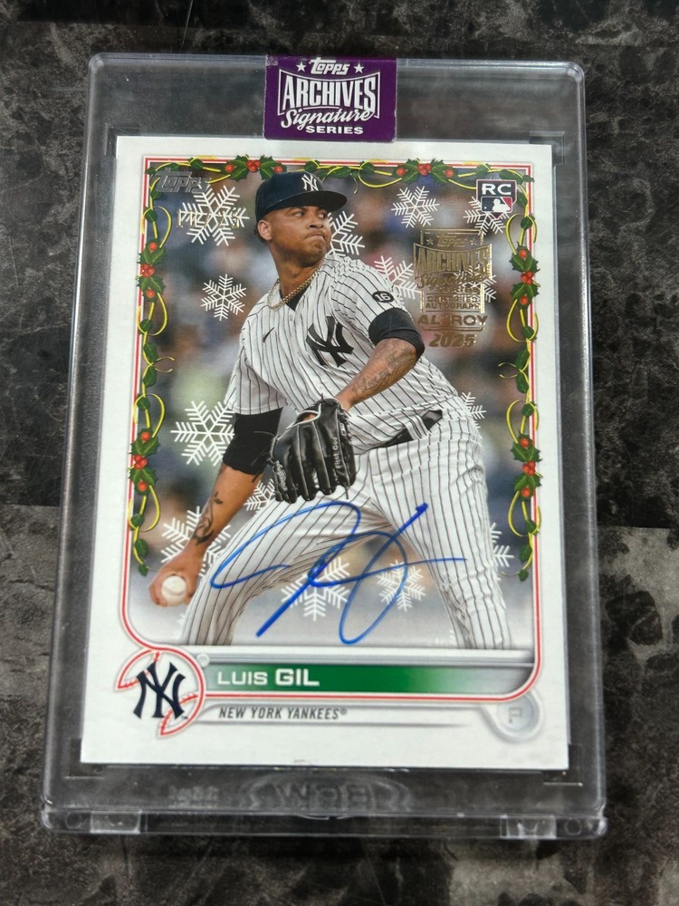 2022 Topps Holiday Archives Auto Luis Gil #HW9 (RC) 10/25 AL ROY @QX19