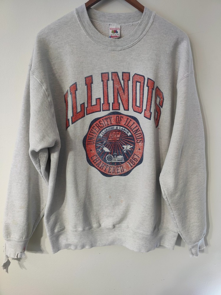 Vintage Fruit of the Loom Distressed University of Illinois Sweatshirt Men&rsquo;s LRG