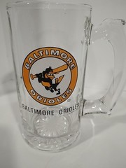 Vintage MLB 1988 Baltimore Orioles Clear Stein Glass Mug (5 3/4” Tall)