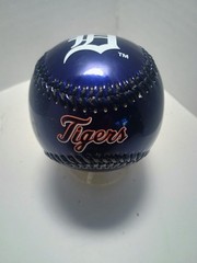 Detroit Tigers Team Logo Souvenir Collectable Baseball **Your Choice**