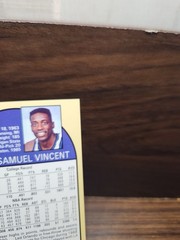 1990-91 NBA Hoops – Michael Jordan, Sam Vincent #223 Michael Jordan Wearing #12