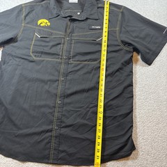 Columbia PFG Iowa Hawkeyes Embroidery Black Short Sleeve Button Up Sz XL