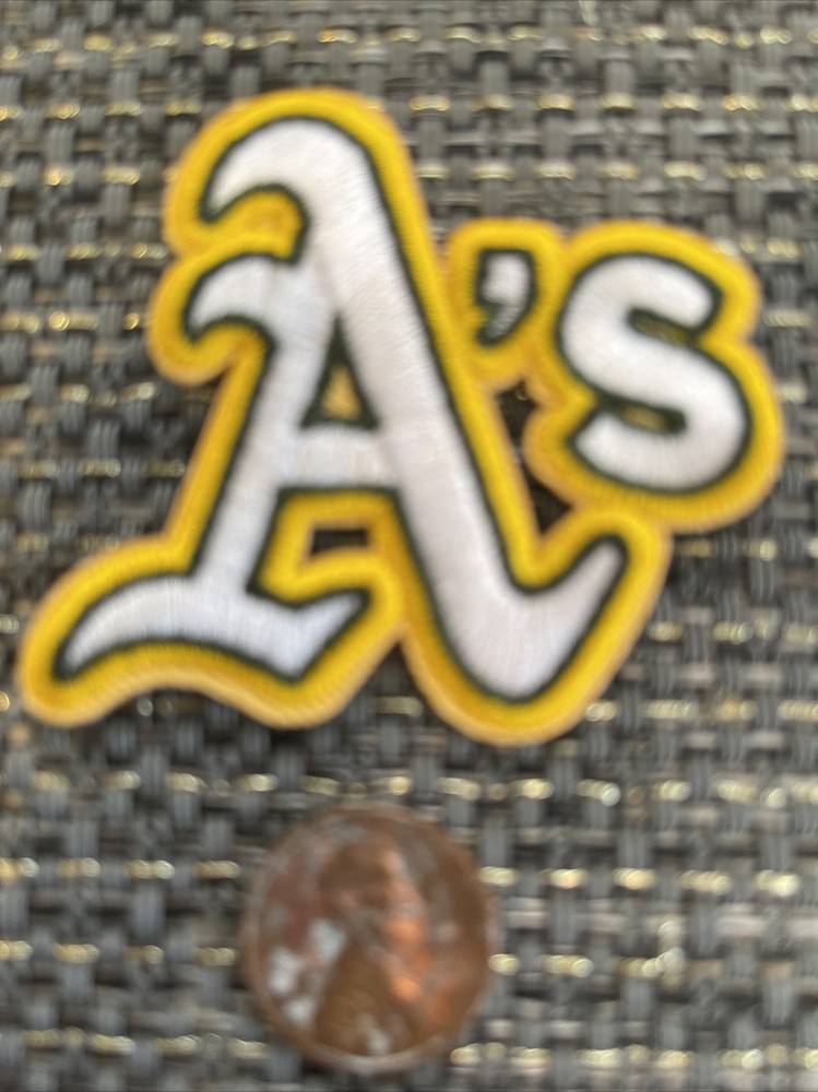Oakland A&rsquo;s Athletics « The Swingin » Vintage Embroidered Iron On Patch 2” X 2”
