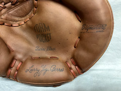 Vintage New York Yankees Yogi Berra Spalding Catchers Mitt Glove