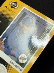 2001 Upper Deck E-Card Classics Gary Sheffield Game-Used Jersey Relic /300