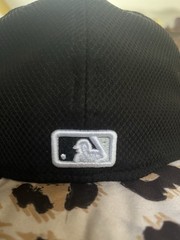 Chicago White Sox Official On Filled Fitted Cap, Black And Gray Size 6 7/8