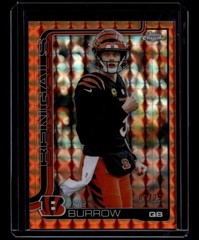 2025 Topps Chrome Football Joe Burrow #61 Orange Geometric Refractor /25