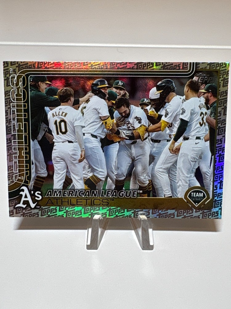 2025 Topps Baseball Parallels (Rainbow, Holiday Sun, SilverCrackle, Sand, Topps)