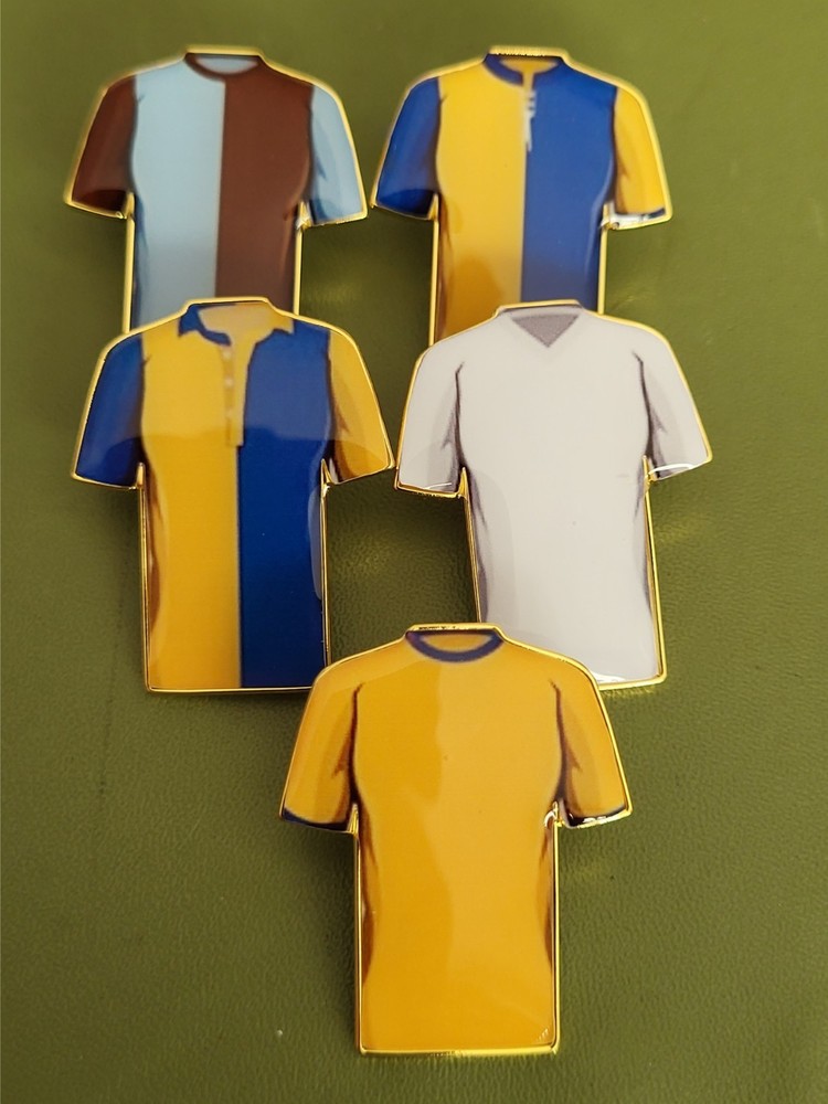 Mansfield varied kit Pin Badges