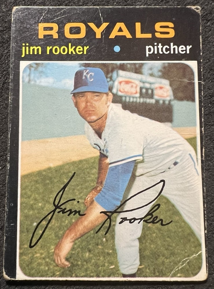 1971 TOPPS JIM ROOKER (KANSAS CITY ROYALS) HIGH #730 OC CORNER CREASE WRINKLES