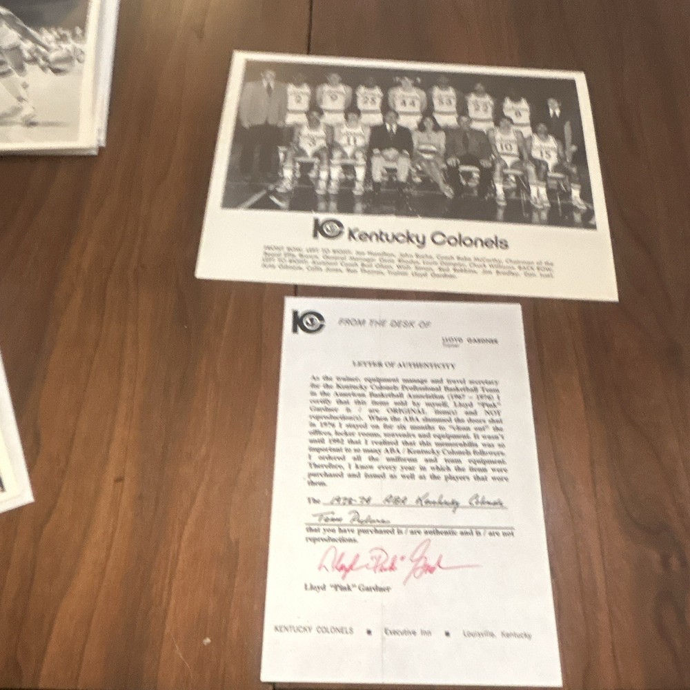 Kentucky Colonels Basketball Team Photo w/ “From the Desk Of” Letter