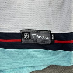 Seattle Kraken Jersey Mens M White Blue Philipp Grubauer #31 NHL Fanatics