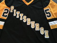KEVIN STEVENS AUTOGRAPHED CUSTOM JERSEY W/ « 91-92 CUPS, 2X 50 GOALS » JSA