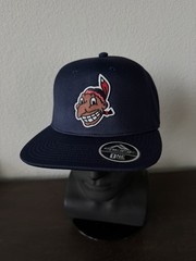 ALTERNATE RETRO CHIEF WAHOO LOGO INDIANS MENS LARGE SIZE 7 1/2 – 8 FLEXFIT HAT
