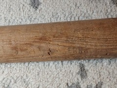 30&Prime; 1960s Old Vintage Yogi Berra Baseball Bat New York Yankees Joseph Kren Bat
