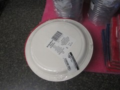 New York Giants Party Pack – (150) Plastic Cups (48) Paper Plates (96) Napkins