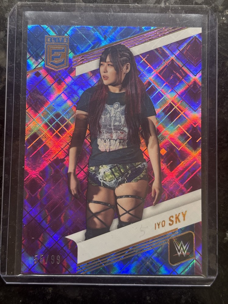 2023 Panini Donruss Elite WWE – Io Shirai #70 Purple /99