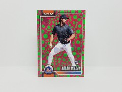 2026 Topps #214 Nolan McLean, Mets (RC) – Holiday Polka Dots Green Pink Parallel